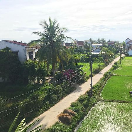 Chau Plus Homestay Хойан Экстерьер фото