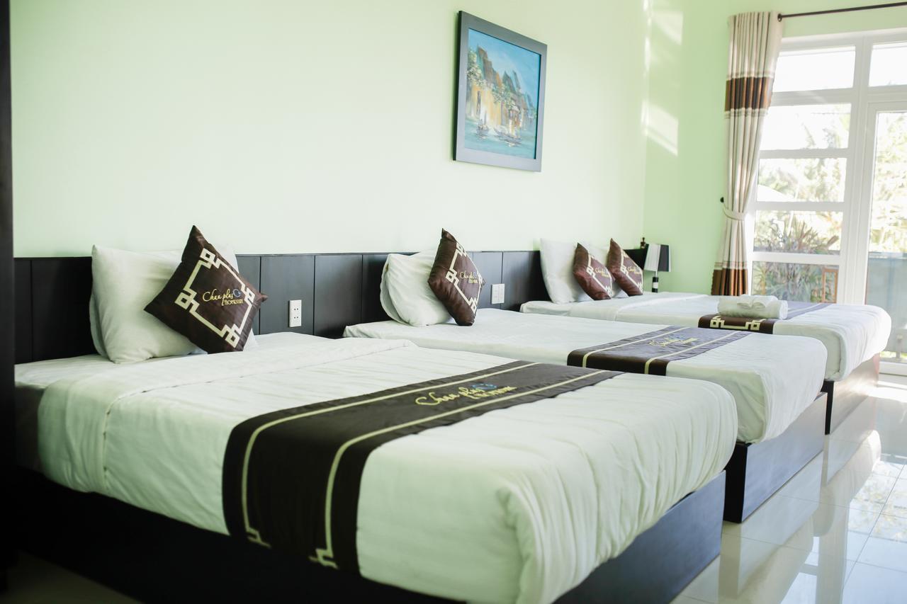 Chau Plus Homestay Хойан Экстерьер фото